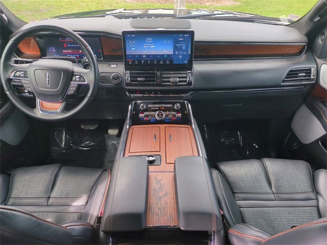 2024 Lincoln Navigator Black Label photo 15