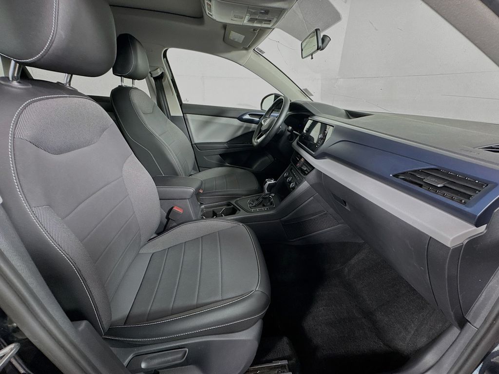 2022 Volkswagen Taos SE photo 30