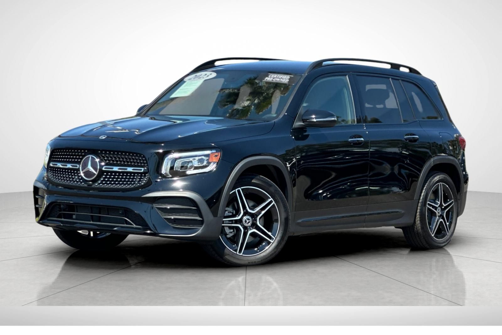 2023 Mercedes Benz GLB 250 4MATIC photo 2