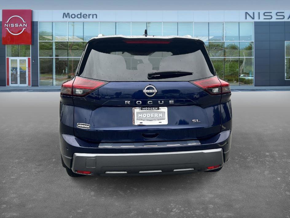 2024 Nissan Rogue SL photo 5