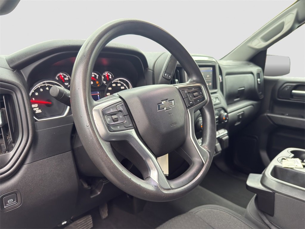 2022 Chevrolet Silverado 1500 Custom photo 9