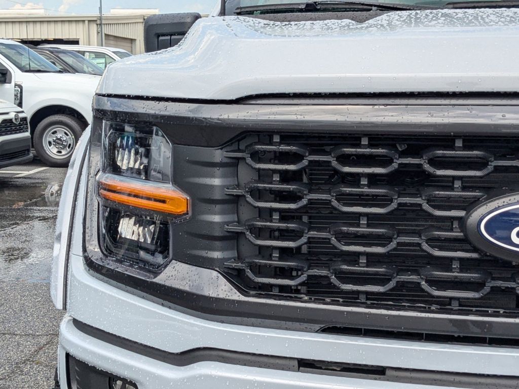 2025 Ford F-150 STX photo 9