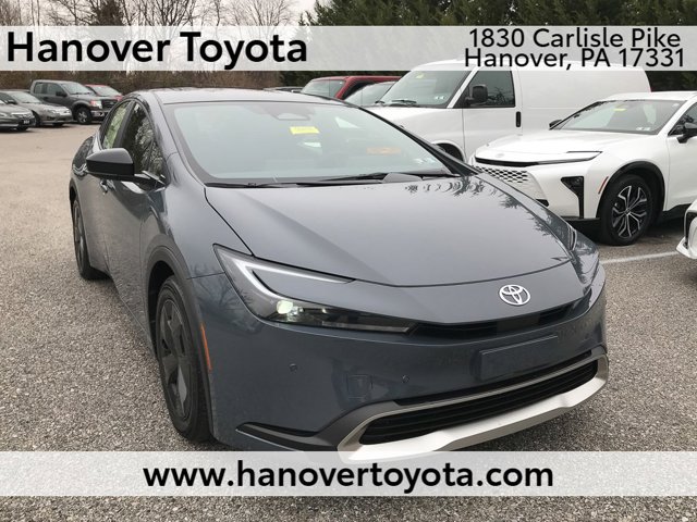 2026 Toyota Prius SE's photo