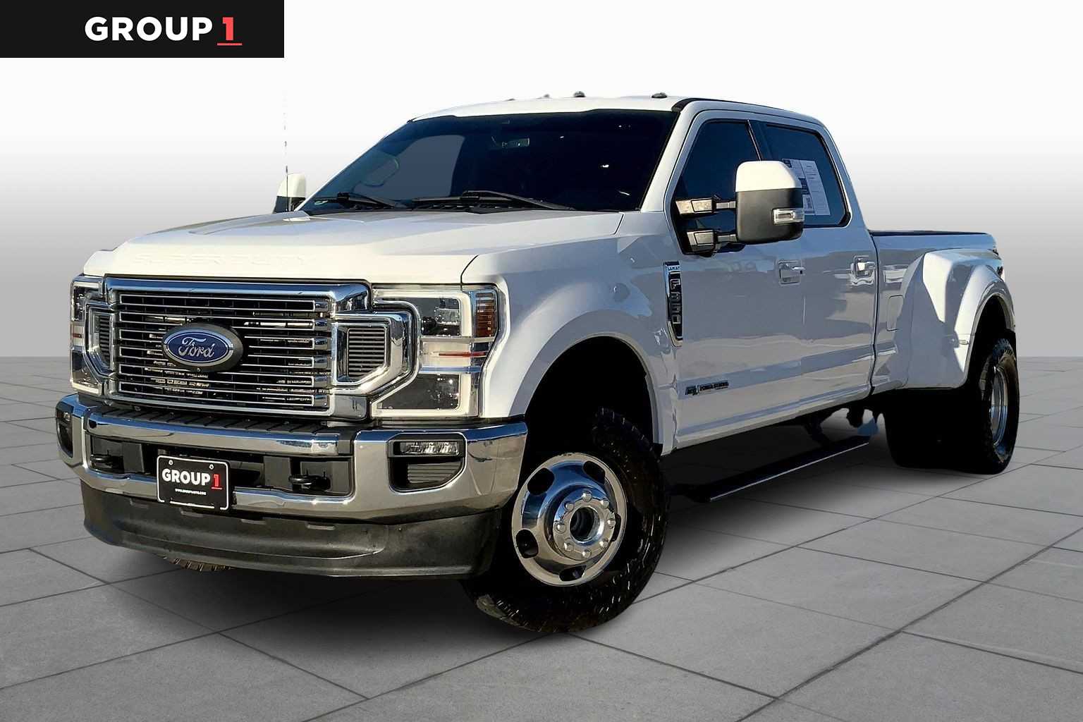 2021 Ford F-350 Super Duty Lariat's photo