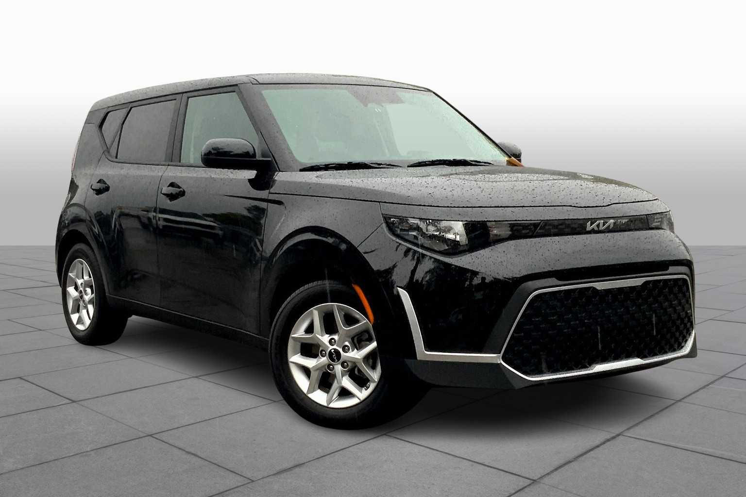 Certified 2025 Kia Soul LX with VIN KNDJ23AU7S7938976 for sale in Kansas City