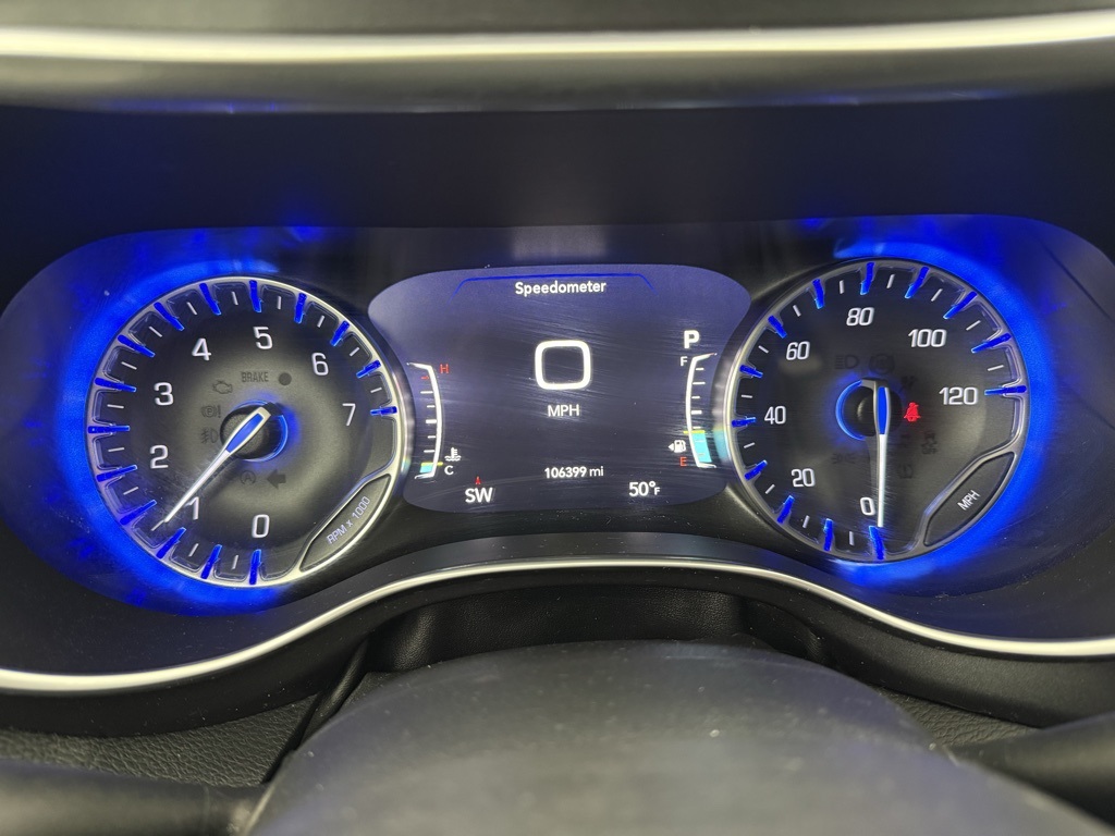 2020 Chrysler Pacifica Limited photo 3