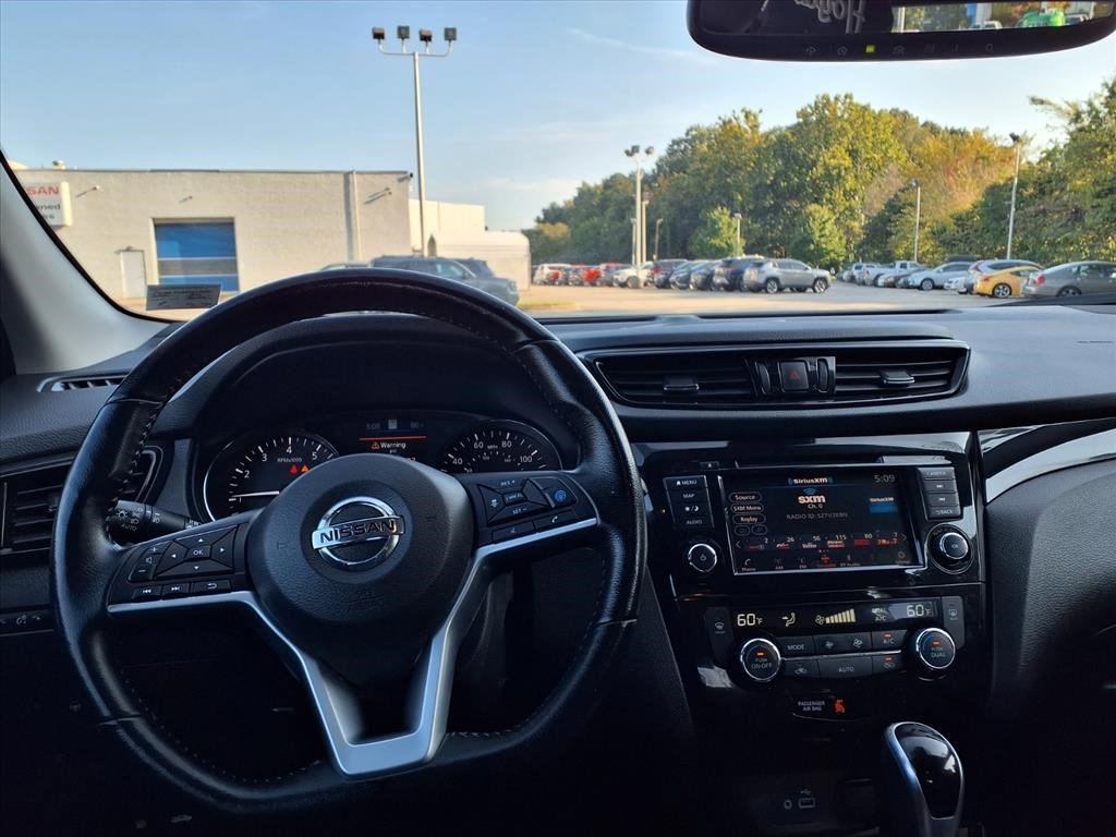 2022 Nissan Rogue Sport SL photo 11