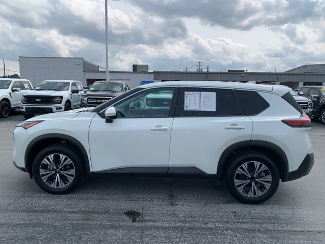 2023 Nissan Rogue SV photo 4