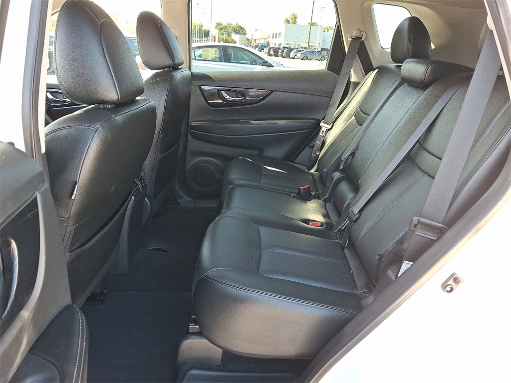 2020 Nissan Rogue SL photo 11
