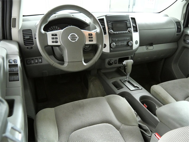 2017 Nissan Frontier SV photo 4