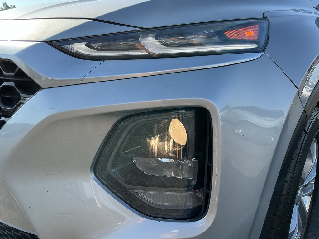 2020 Hyundai Santa Fe SEL photo 12