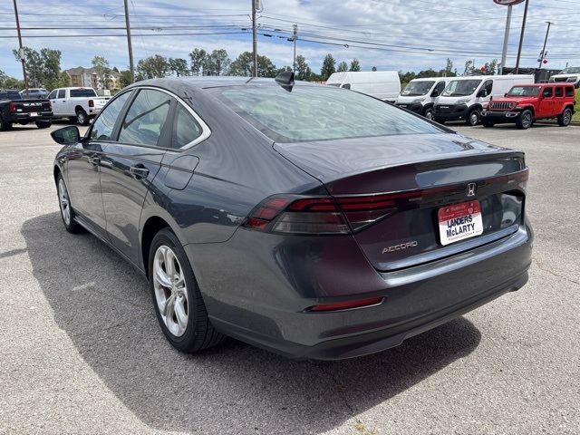 2023 Honda Accord LX photo 4