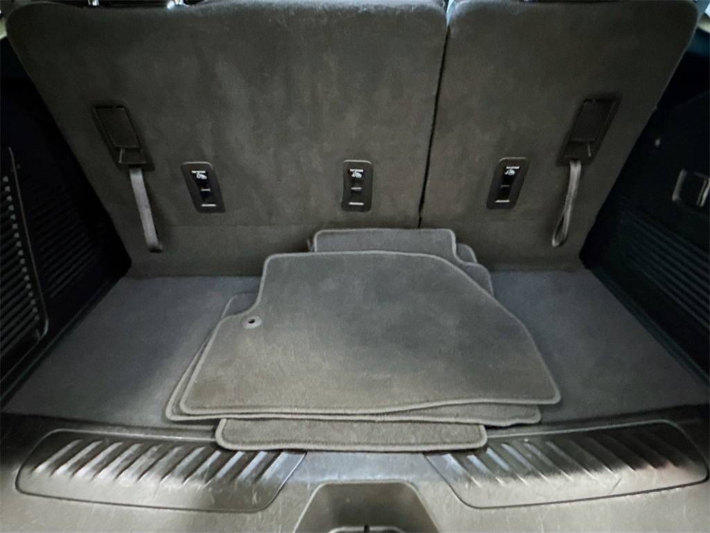2023 Gmc Yukon SLT photo 17