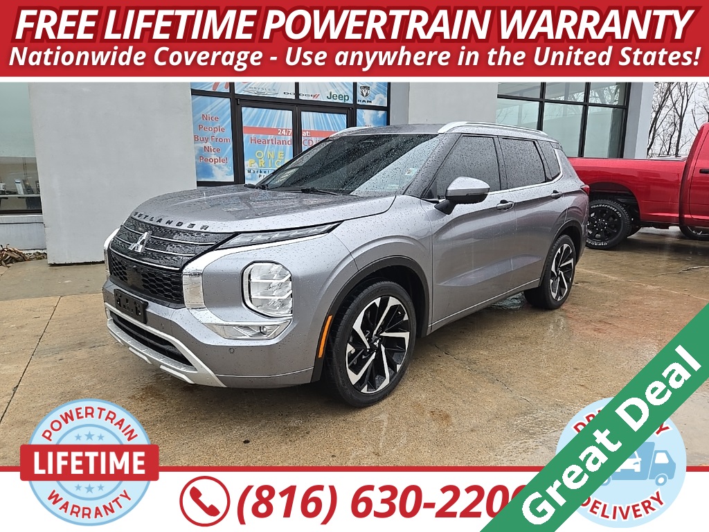 2022 Mitsubishi Outlander SEL Special Edition's photo