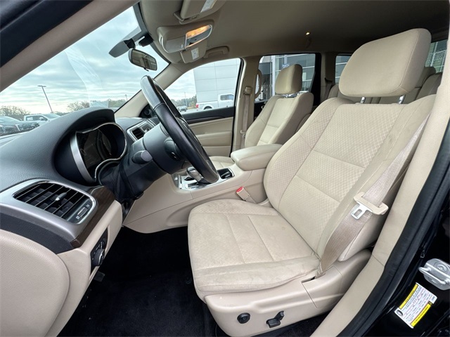 2018 Jeep Grand Cherokee Laredo photo 3