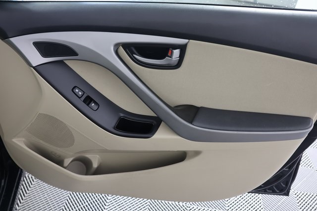 2016 Hyundai Elantra Value Edition photo 25