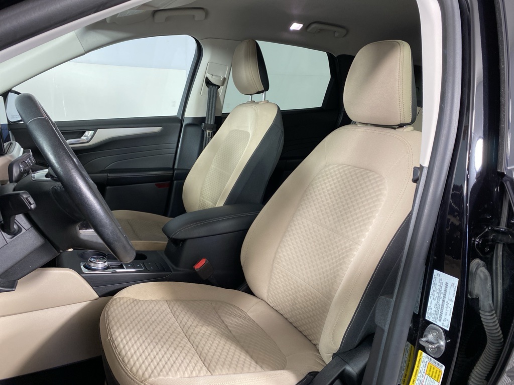 2021 Ford Escape SE photo 4
