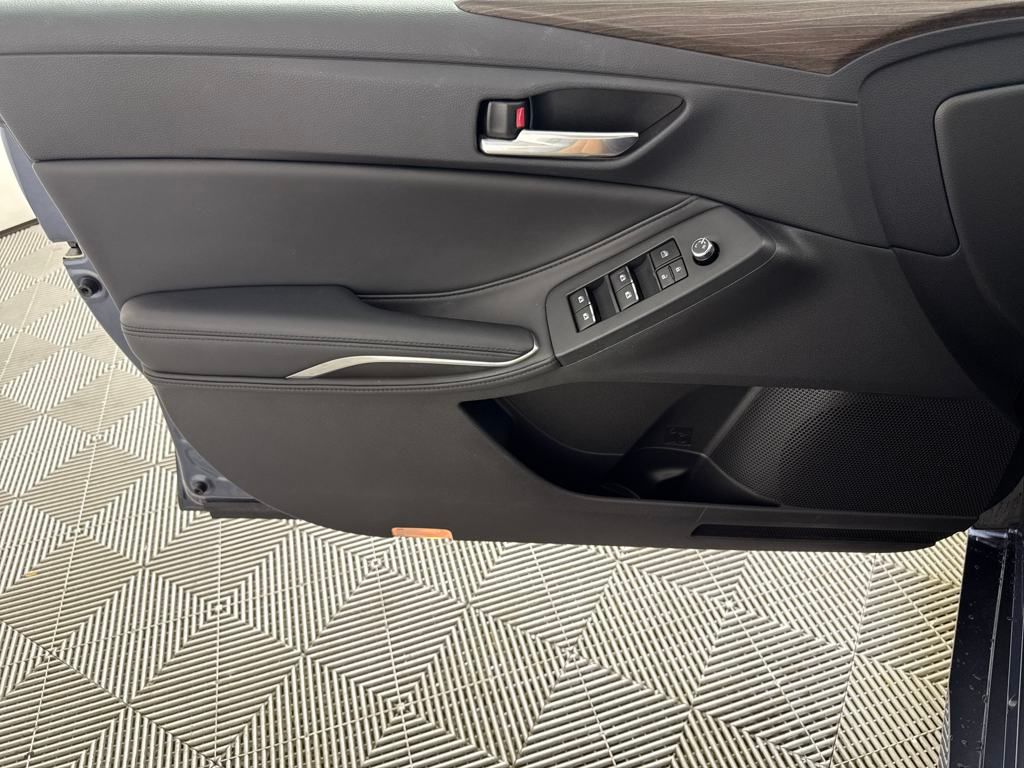 2019 Toyota Avalon XLE photo 15
