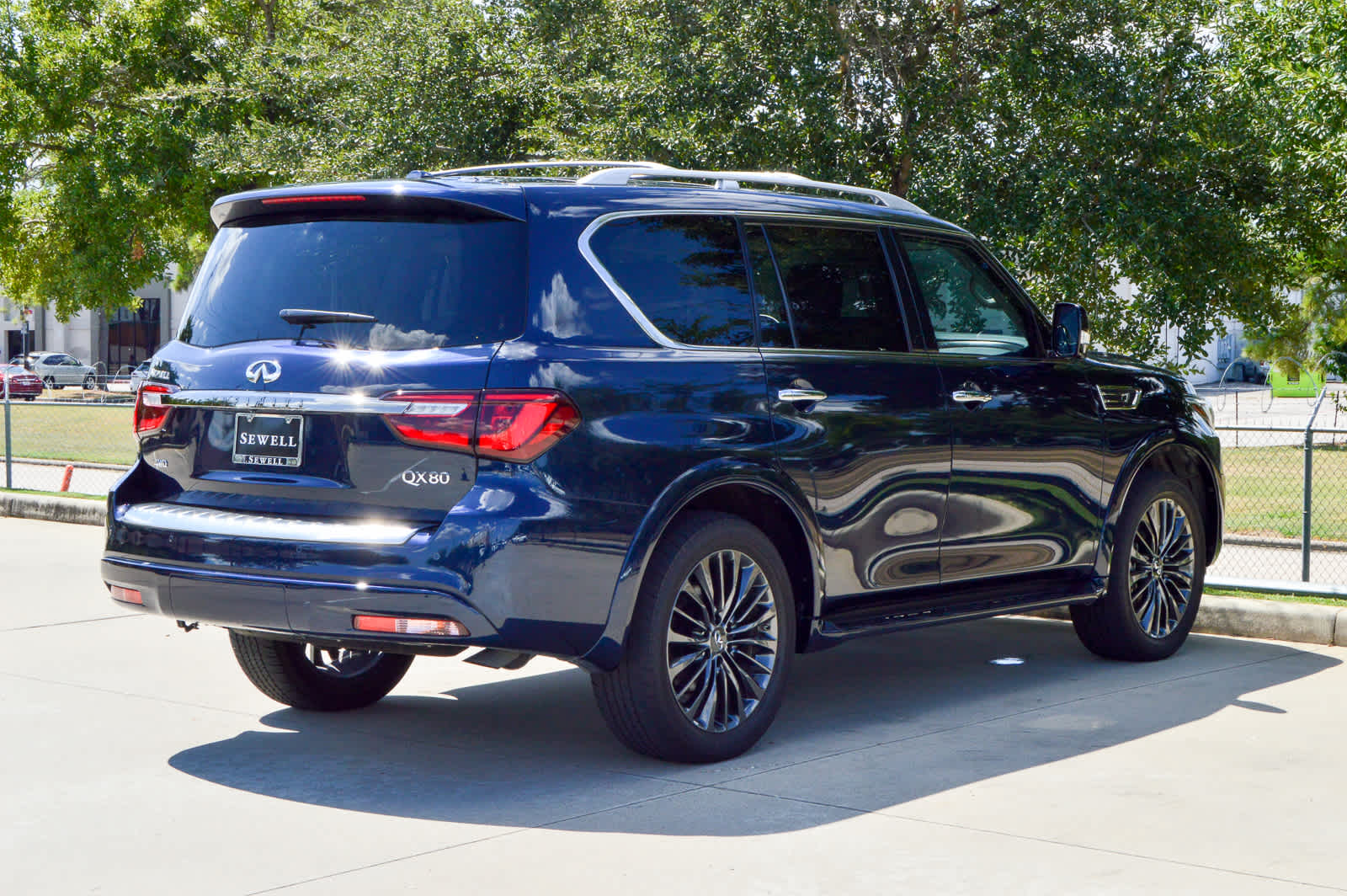 2024 Infiniti QX80 Premium Select photo 4