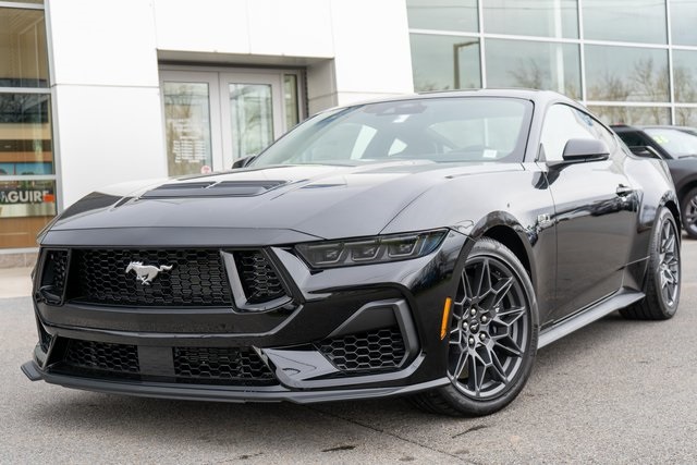 2025 Ford Mustang GT Premium's photo