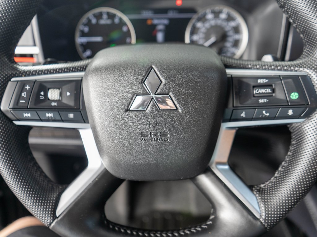 2023 Mitsubishi Outlander SE Black Edition photo 14