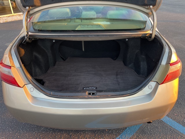 2007 Toyota Camry LE photo 30