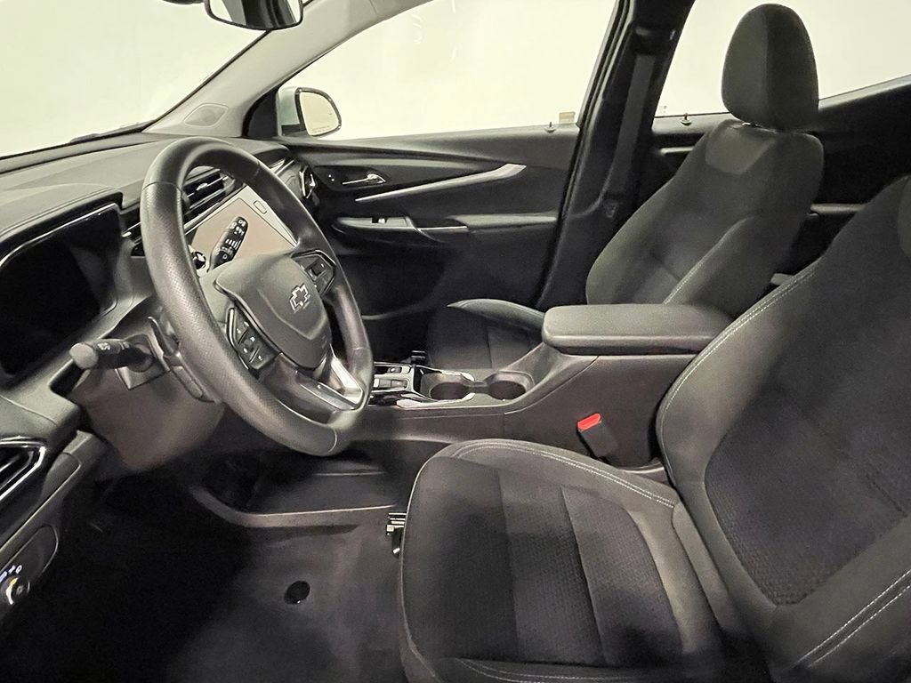 2023 Chevrolet Bolt EUV photo 2