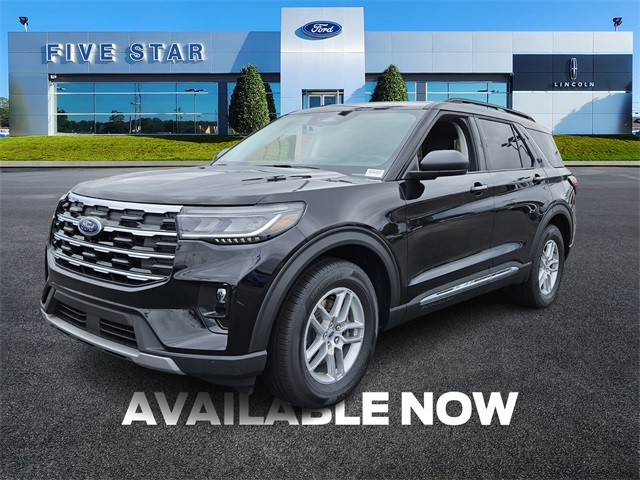 2025 Ford Explorer photo 3