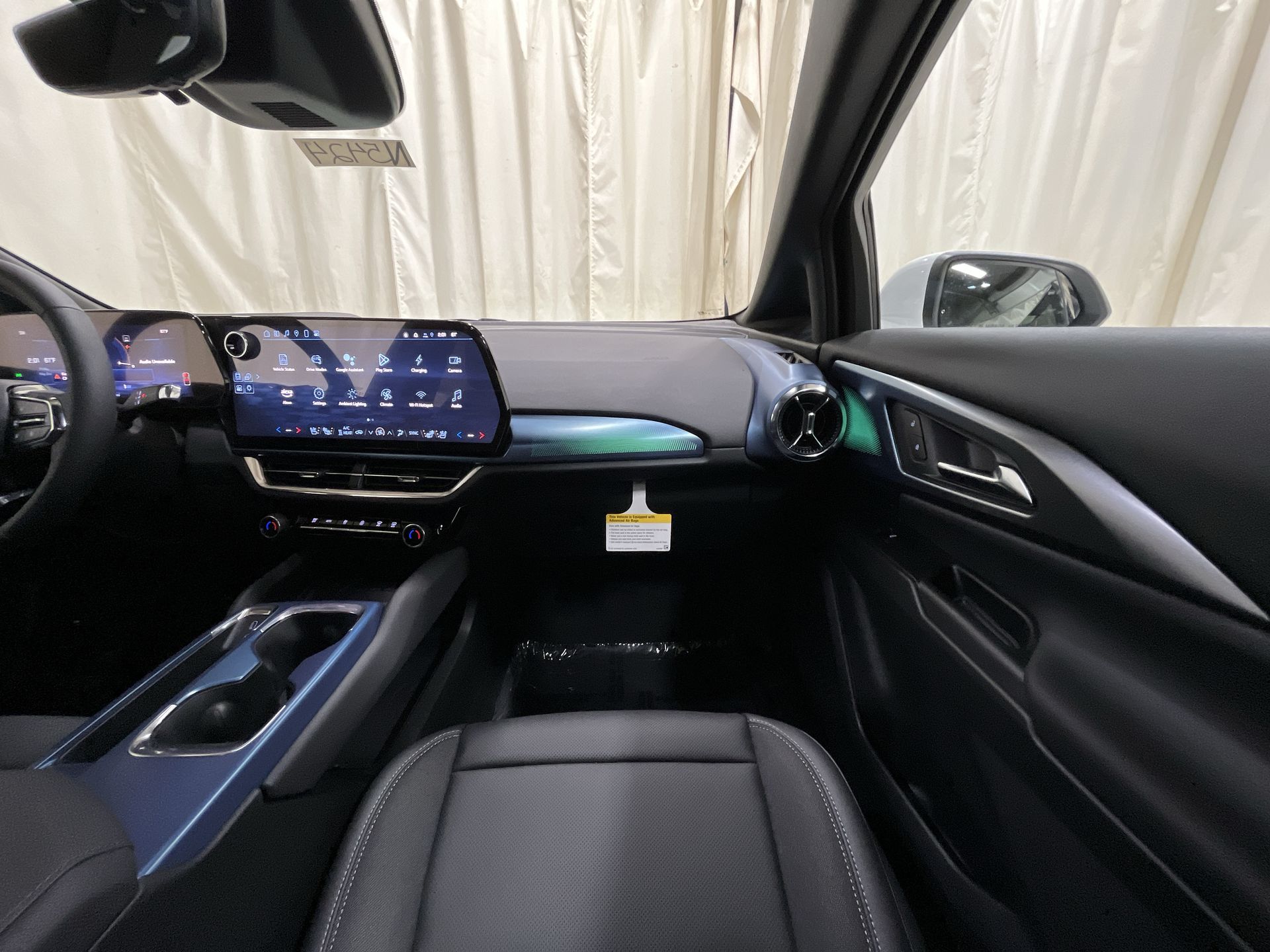 2025 Chevrolet Equinox EV 1LT photo 25