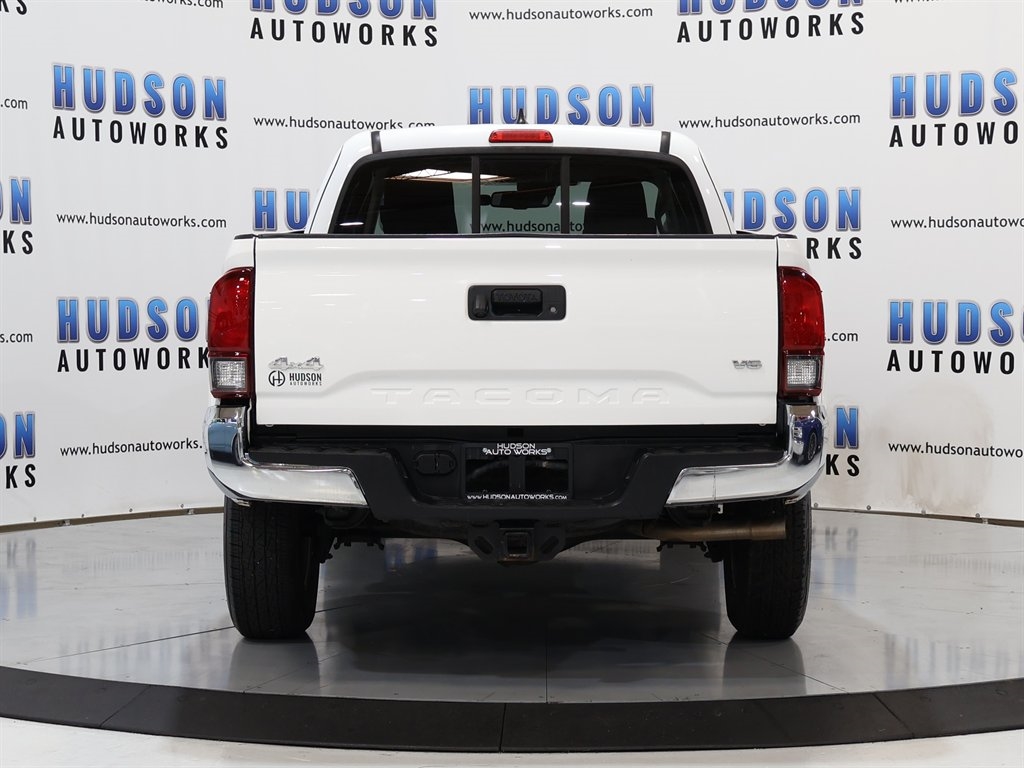 2018 Toyota Tacoma SR5 Access Cab V6 4x4 photo 4