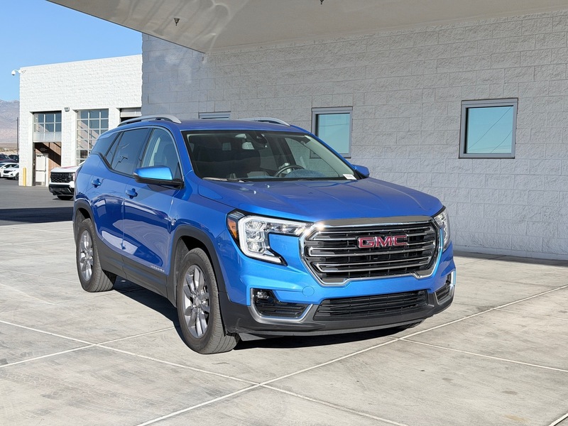 2024 GMC Terrain SLT's photo