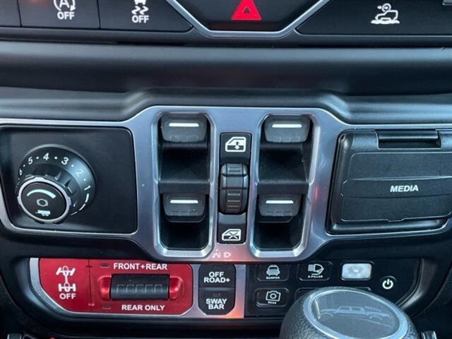 2020 Jeep Gladiator Rubicon photo 19