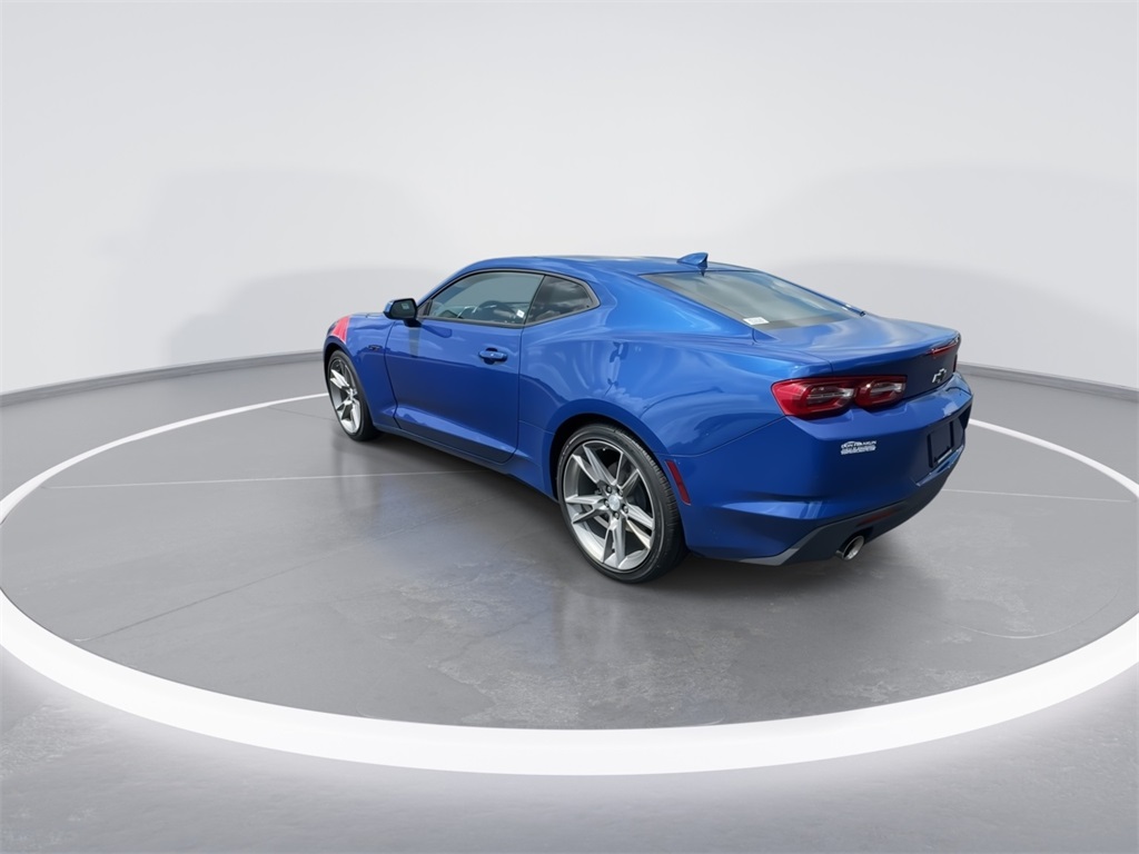 2021 Chevrolet Camaro LT1 photo 6