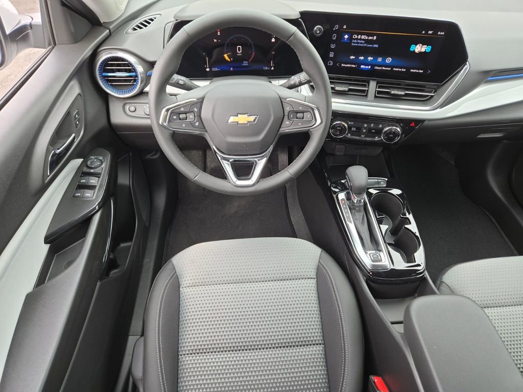 2026 Chevrolet Trax LT photo 8