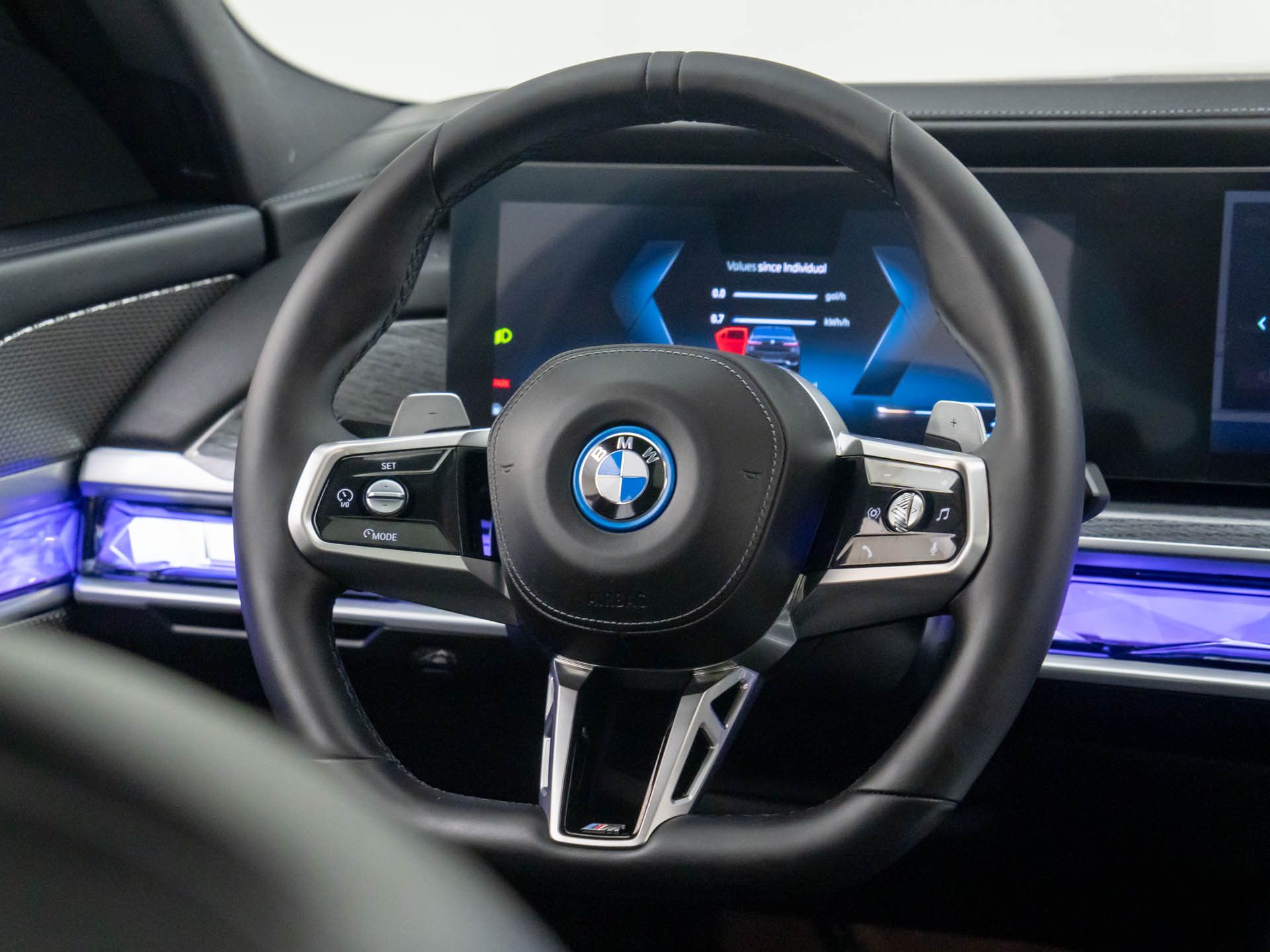 New 2025 Black Sapphire Metallic BMW 750e xDrive image 11