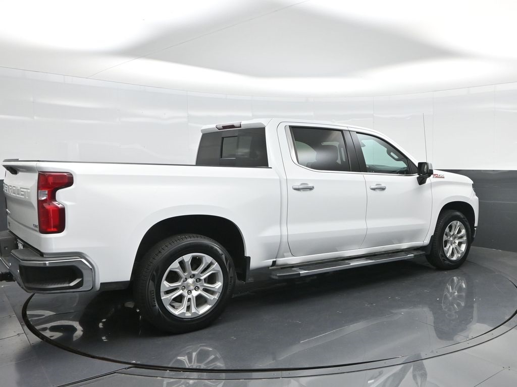 2021 Chevrolet Silverado 1500 LTZ photo 3