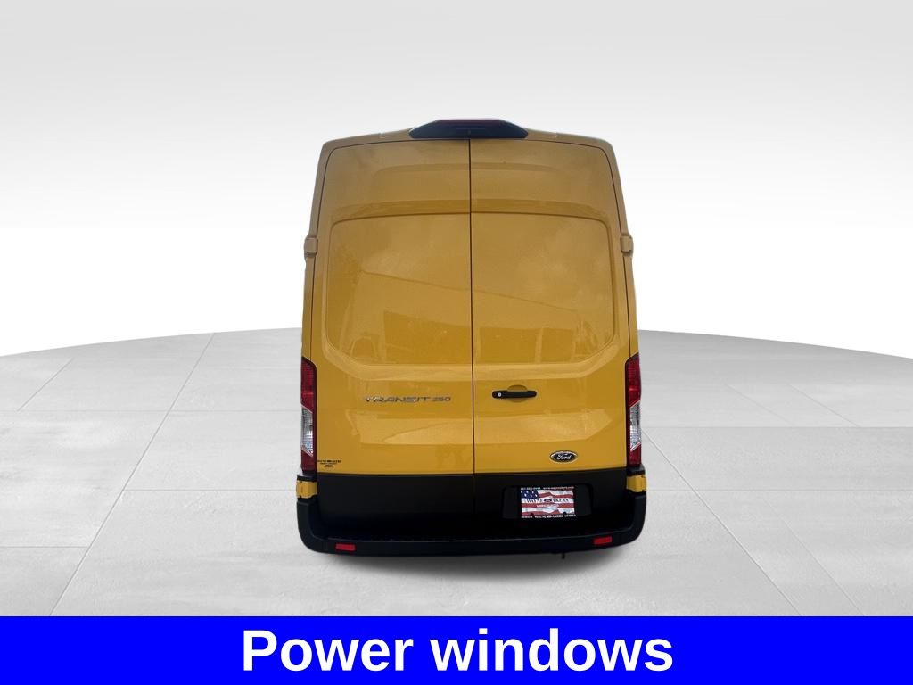 2021 Ford Transit photo 4