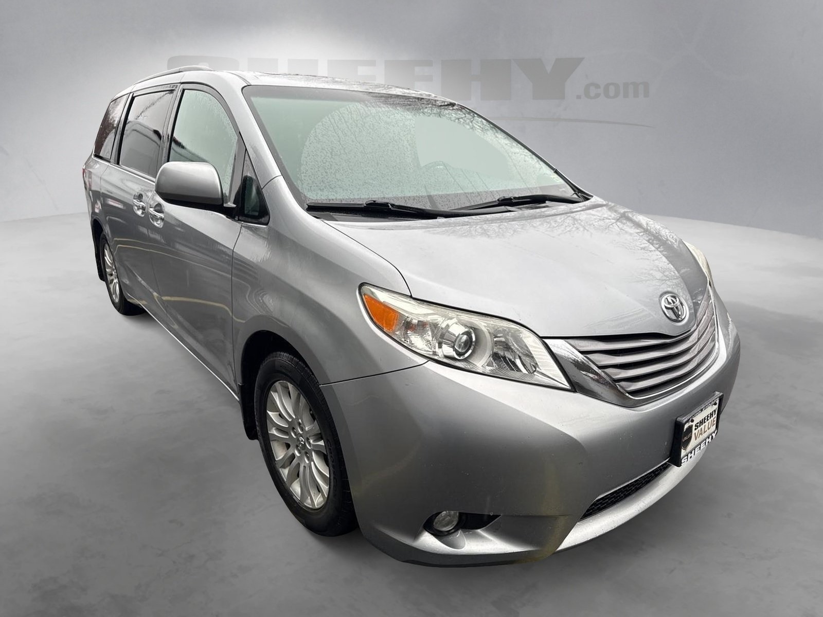 Used 2017 Toyota Sienna XLE with VIN 5TDYZ3DC7HS785351 for sale in Warrenton, VA