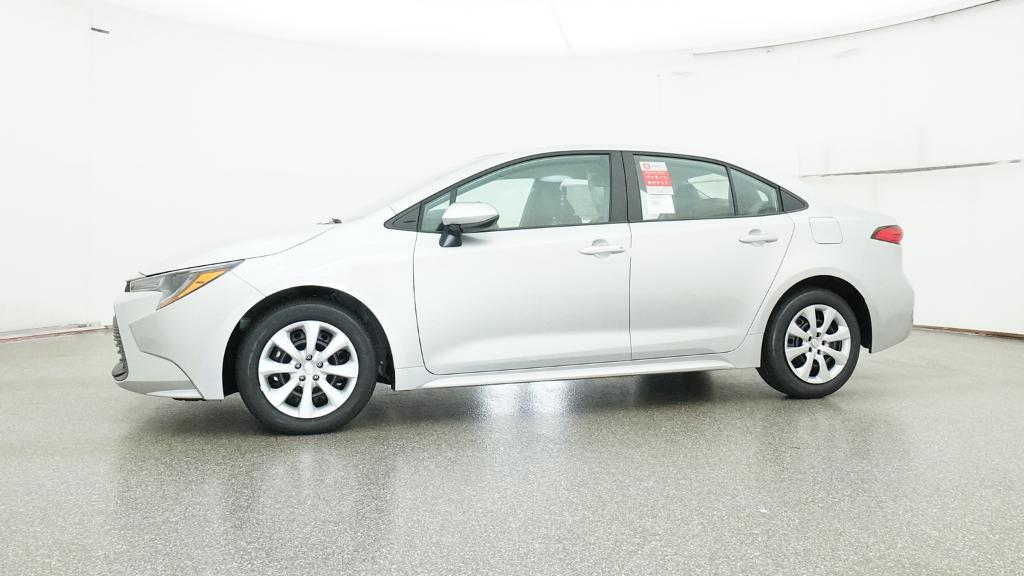 2025 Toyota Corolla LE photo 7