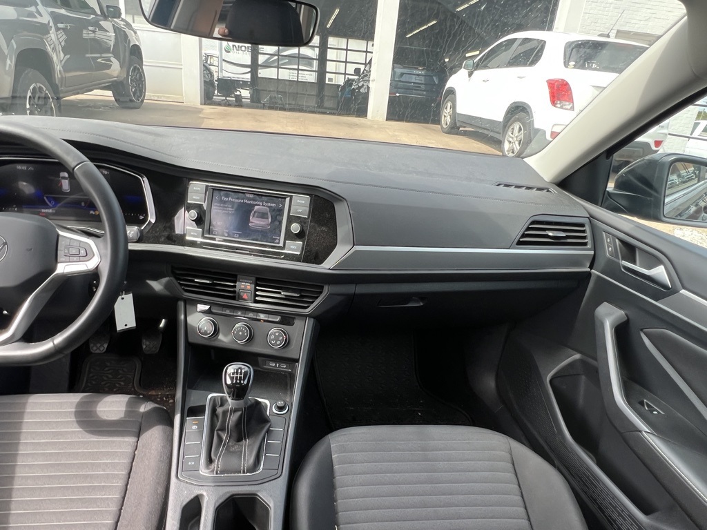 2024 Volkswagen Jetta 1.5T S photo 11