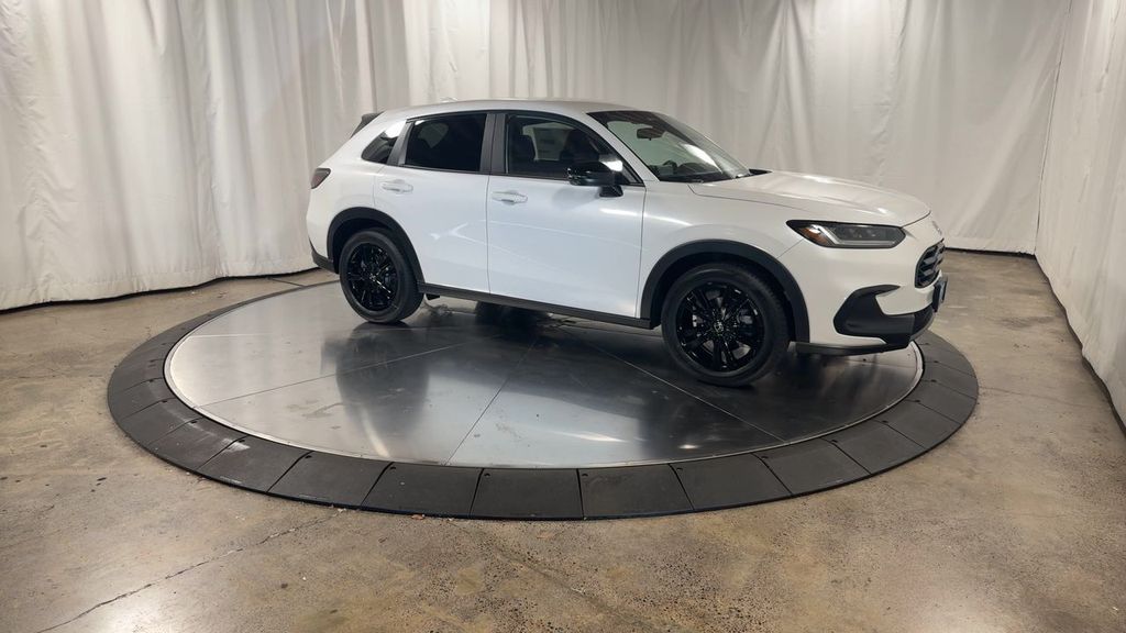 2026 Honda HR-V Sport photo 3