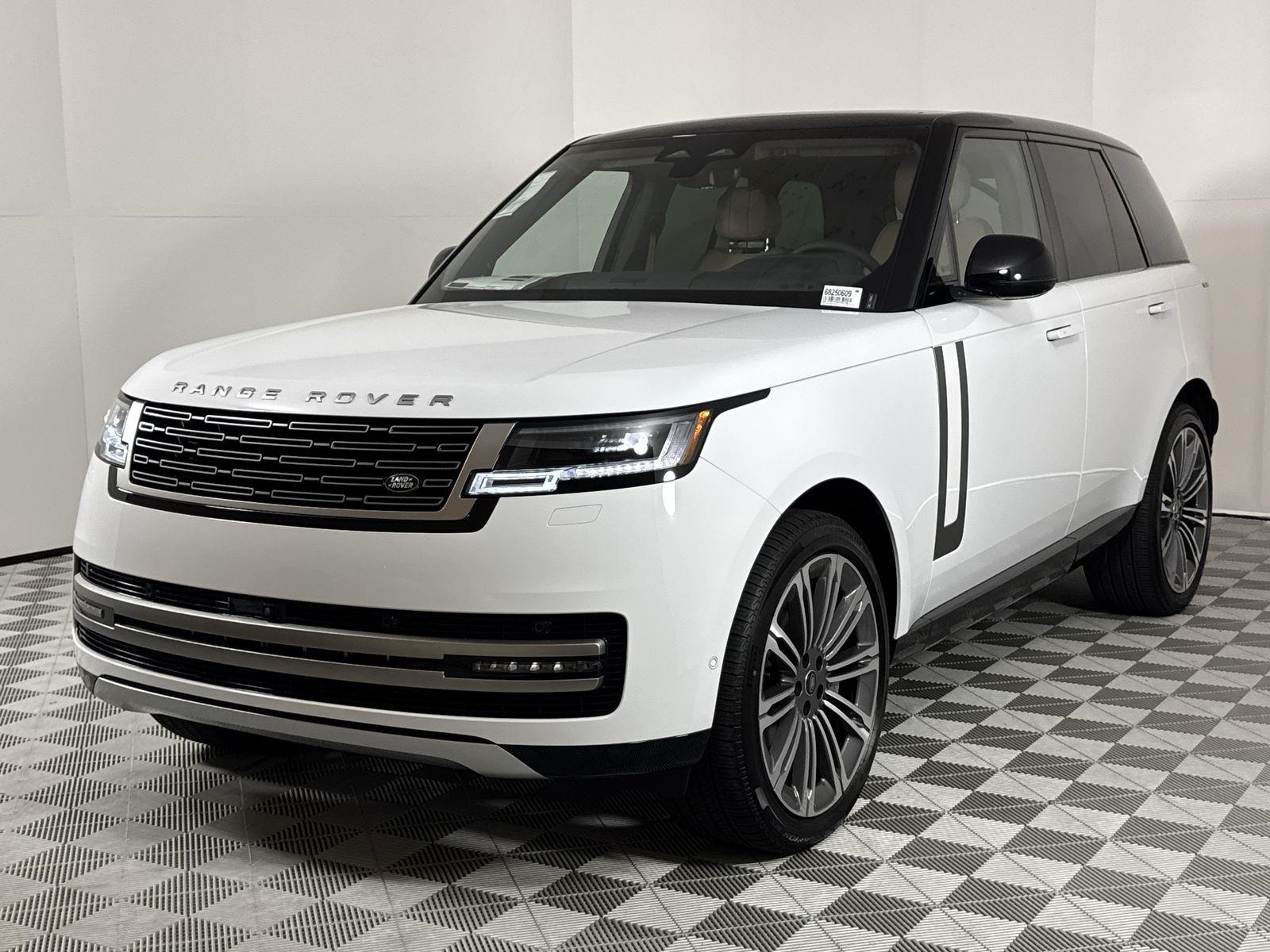 2025 Land Rover Range Rover SE's photo