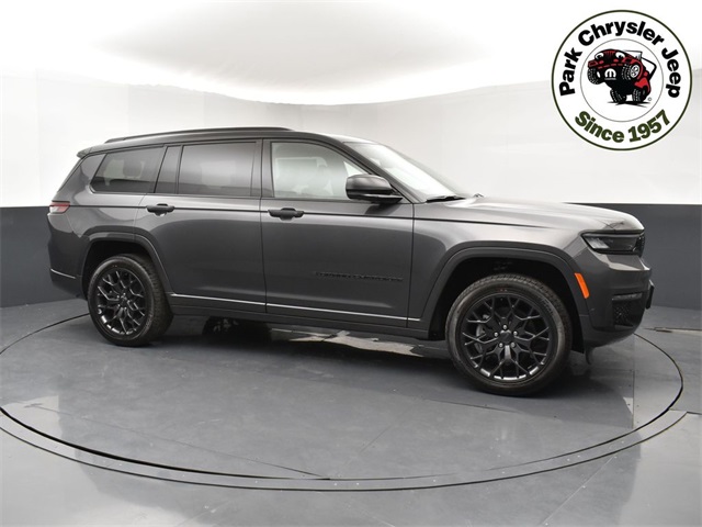 2025 Jeep Grand Cherokee L Summit's photo