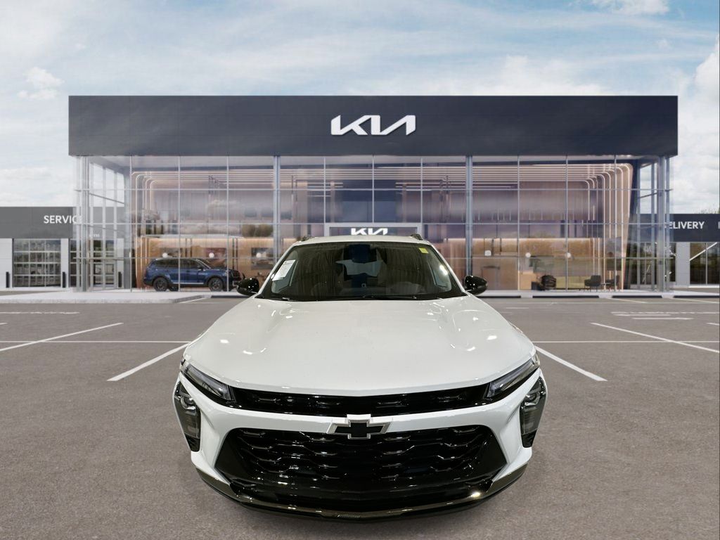 2025 Chevrolet Trax ACTIV photo 3