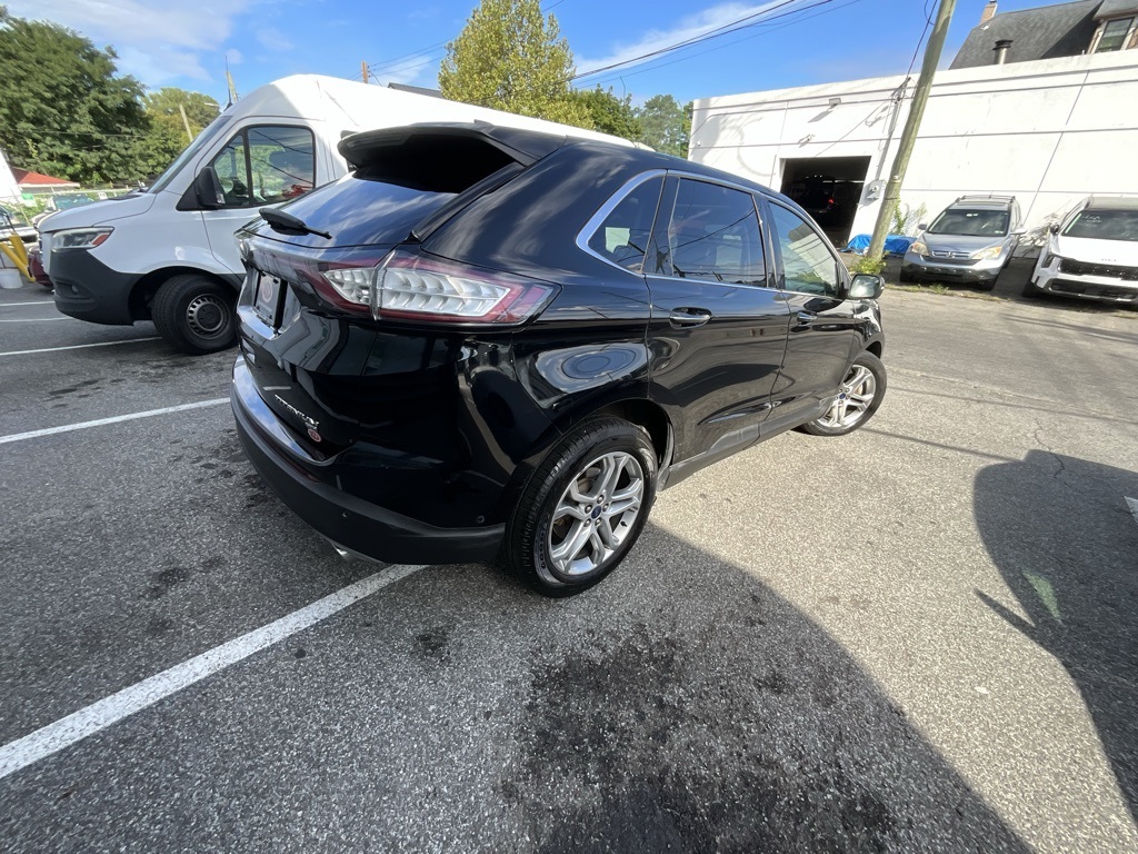 2016 Ford Edge Titanium photo 4