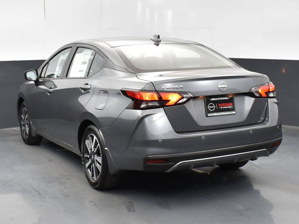 2025 Nissan Versa 1.6 SV photo 5