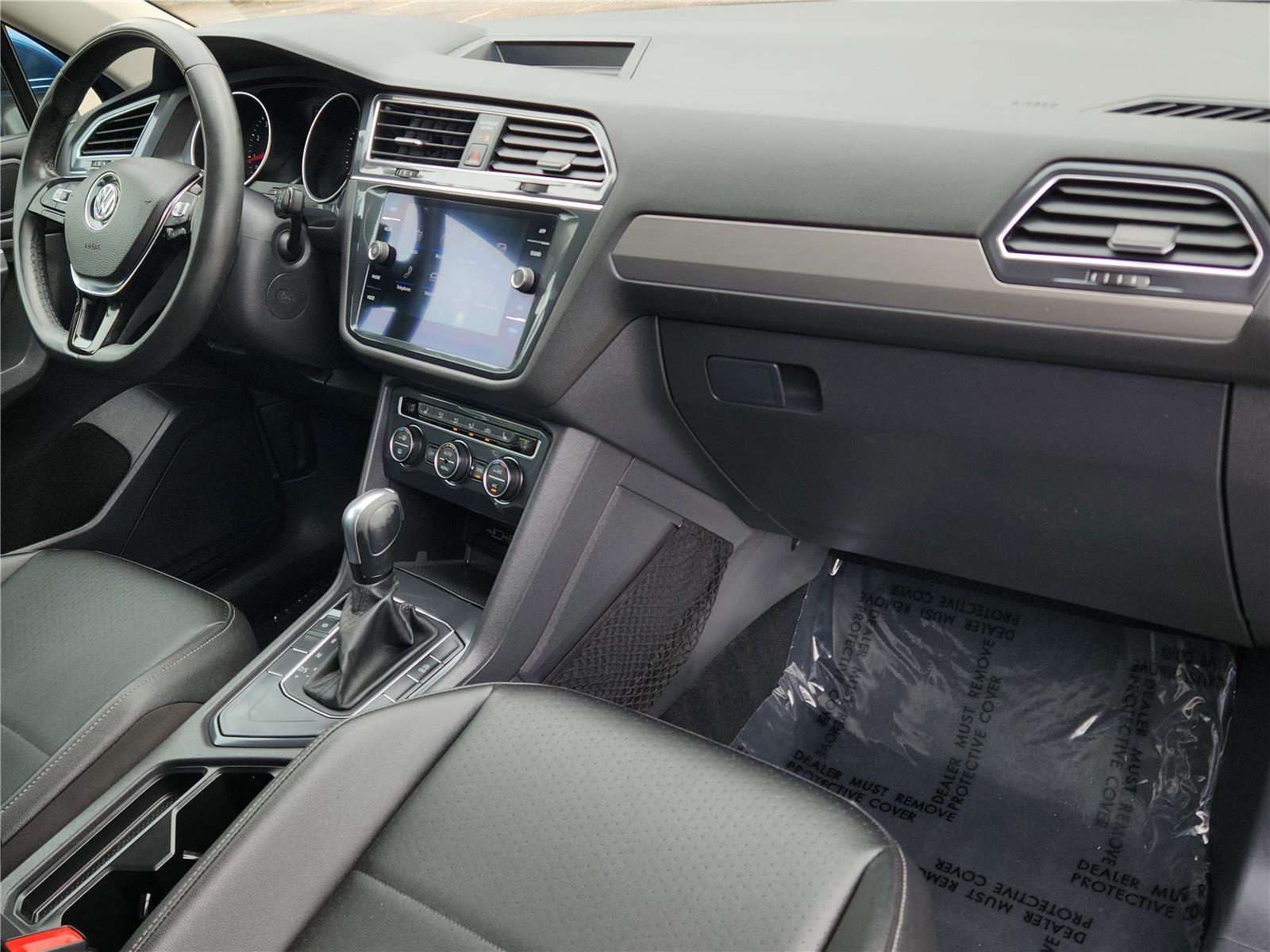 2020 Volkswagen Tiguan SE photo 14