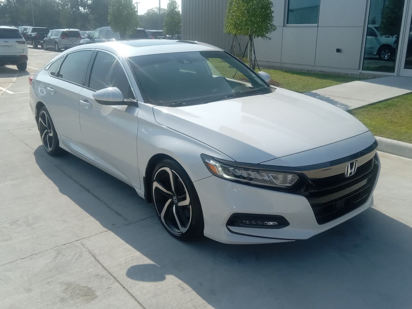 2020 Honda Accord Sport photo 2