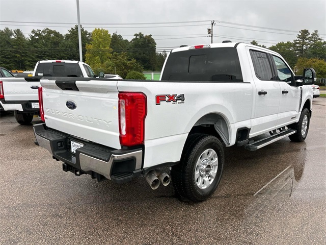 2024 Ford F-250 XLT photo 3
