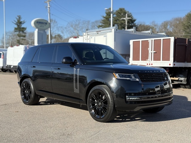 2024 Land Rover Range Rover SE's photo